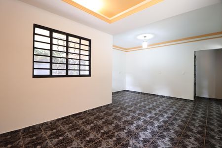 Casa para alugar com 300m², 3 quartos e 6 vagasSala