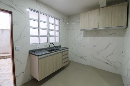 Cozinha de casa para alugar com 1 quarto, 35m² em Jaguaré, São Paulo