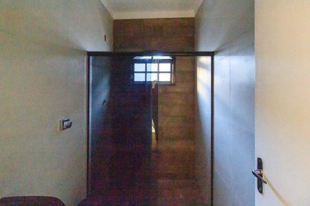 Casa à venda com 240m², 3 quartos e 5 vagasBanheiro