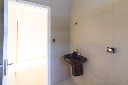 Casa à venda com 240m², 3 quartos e 5 vagasBanheiro