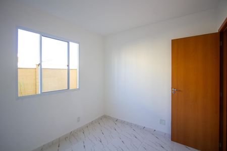 Quarto 2 de apartamento para alugar com 2 quartos, 83m² em Maria Paula, São Gonçalo