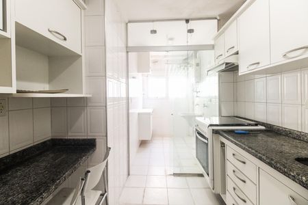 Apartamento à venda com 94m², 4 quartos e 2 vagas Apartamento à venda com 94m², 4 quartos e 2 vagasCozinha