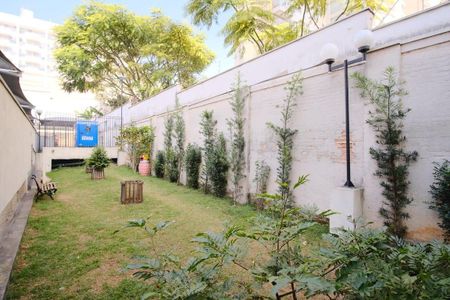 Apartamento à venda com 94m², 4 quartos e 2 vagas Apartamento à venda com 94m², 4 quartos e 2 vagasÁrea Comum
