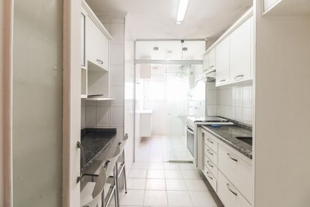 Apartamento à venda com 94m², 4 quartos e 2 vagas Apartamento à venda com 94m², 4 quartos e 2 vagasCozinha