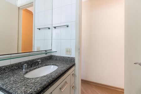 Apartamento à venda com 94m², 4 quartos e 2 vagas Apartamento à venda com 94m², 4 quartos e 2 vagasBanheiro Suíte