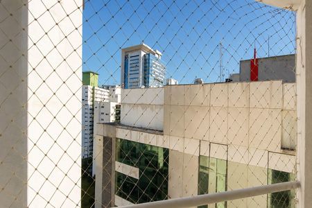 Apartamento à venda com 28m², 1 quarto e 1 vaga Apartamento à venda com 28m², 1 quarto e 1 vagaVaranda