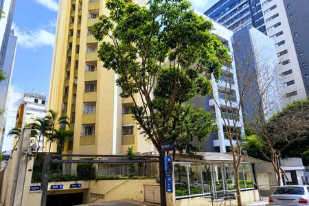 Apartamento à venda com 28m², 1 quarto e 1 vaga Apartamento à venda com 28m², 1 quarto e 1 vagaFachada