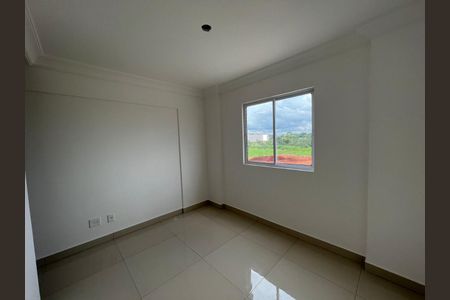 Apartamento à venda com 2 quartos, 61m² em Setor Faicalville, Goiânia
