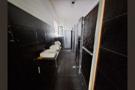 Casa para alugar com 500m², 4 quartos e sem vaga Casa para alugar com 500m², 4 quartos e sem vagaBanheiro