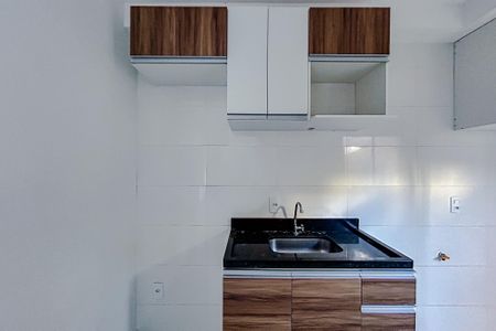 Cozinha e Área de Serviço de apartamento para alugar com 2 quartos, 40m² em Parque São Jorge, São Paulo