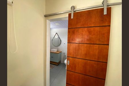 Banheiro de casa à venda com 5 quartos, 360m² em São Francisco, Niterói
