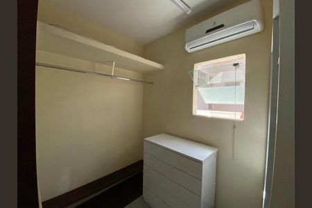 Quarto de casa à venda com 5 quartos, 360m² em São Francisco, Niterói