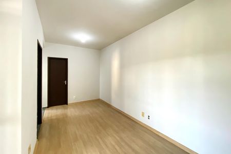 Apartamento para alugar com 68m², 3 quartos e 2 vagasSala