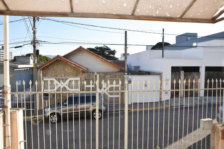 Sala - vista da janela de casa à venda com 2 quartos, 148m² em Centro, Jundiaí