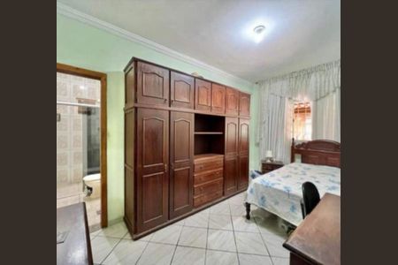 Casa para alugar com 3 quartos, 262m² em Lúcio de Abreu, Contagem