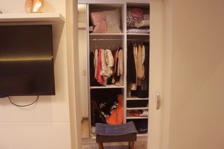 Closet da suíte 1 de apartamento à venda com 2 quartos, 124m² em Jardim Sao Caetano, São Caetano do Sul