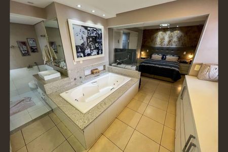 Apartamento à venda com 359m², 5 quartos e 4 vagas