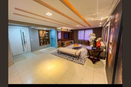 Apartamento à venda com 359m², 5 quartos e 4 vagas
