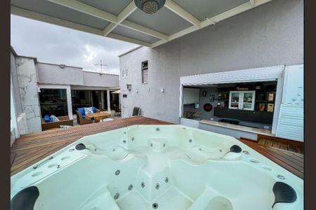 Apartamento à venda com 359m², 5 quartos e 4 vagas