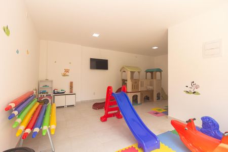 Apartamento à venda com 48m², 2 quartos e 1 vaga Apartamento à venda com 48m², 2 quartos e 1 vagaÁrea comum - Playground