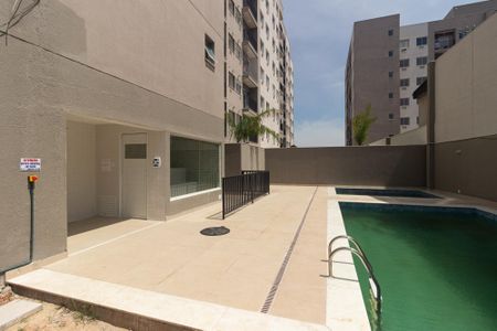 Apartamento à venda com 48m², 2 quartos e 1 vaga Apartamento à venda com 48m², 2 quartos e 1 vagaÁrea comum - Piscina