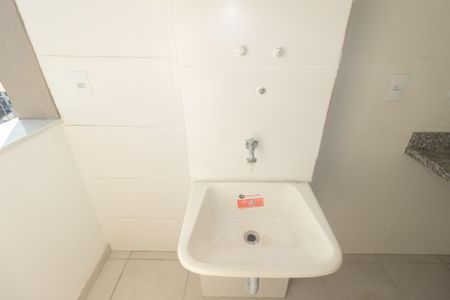 Apartamento à venda com 48m², 2 quartos e 1 vaga Apartamento à venda com 48m², 2 quartos e 1 vagaCozinha e Área de Serviço