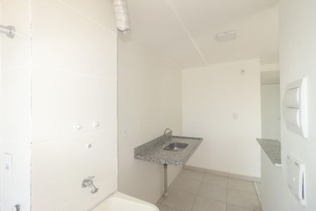 Apartamento à venda com 48m², 2 quartos e 1 vaga Apartamento à venda com 48m², 2 quartos e 1 vagaCozinha e Área de Serviço