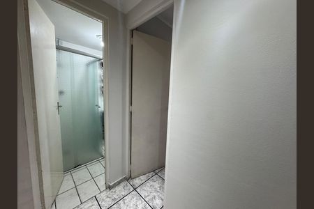 Corredor de apartamento à venda com 3 quartos, 63m² em Piratininga, Osasco