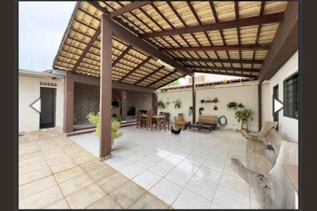 Casa à venda com 4 quartos, 420m² em Setor Jao, Goiânia