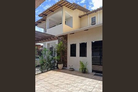 Casa à venda com 4 quartos, 420m² em Setor Jao, Goiânia