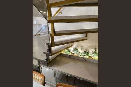 Apartamento à venda com 3 quartos, 108m² em Setor Negrão de Lima, Goiânia