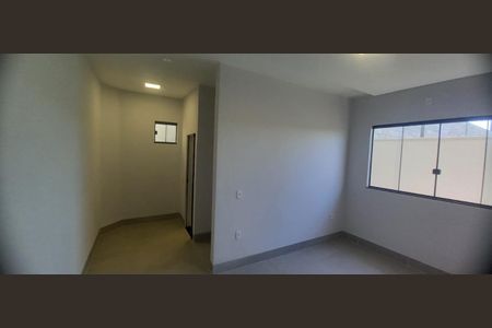Casa à venda com 135m², 3 quartos e 4 vagas