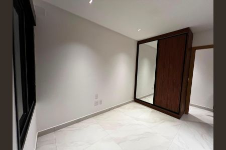 Apartamento à venda com 79m², 2 quartos e 1 vaga