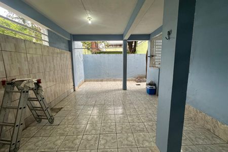 Quintal fundos de casa para alugar com 3 quartos, 170m² em Jardim América, Rio de Janeiro