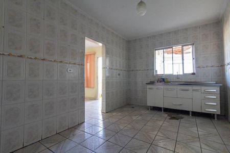 Casa para alugar com 93m², 2 quartos e sem vaga