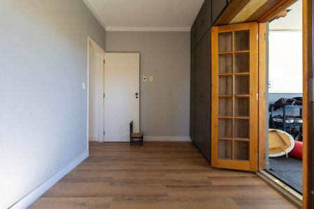 Quarto 3 de casa para alugar com 3 quartos, 300m² em Chácara Seis de Outubro, São Paulo
