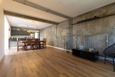 Sala de casa para alugar com 3 quartos, 300m² em Chácara Seis de Outubro, São Paulo