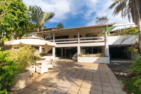 Fachada de casa de condomínio à venda com 4 quartos, 1155m² em Itaipu, Niterói