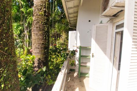 Varanda da Suíte 3 de casa de condomínio à venda com 4 quartos, 1155m² em Itaipu, Niterói