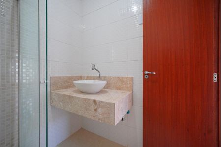 Casa para alugar com 75m², 2 quartos e 1 vagaBanheiro da Suíte