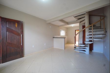 Casa para alugar com 75m², 2 quartos e 1 vagaSala