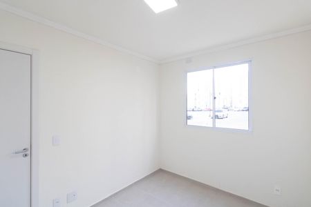 Quarto 1 de apartamento para alugar com 2 quartos, 48m² em Campo Grande, Rio de Janeiro
