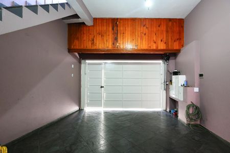 Garagem de casa para alugar com 2 quartos, 50m² em Jardim Record, Taboão da Serra
