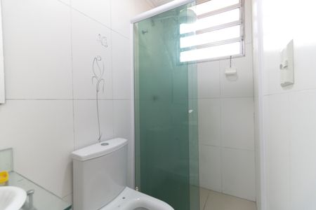 Banheiro  de apartamento para alugar com 2 quartos, 48m² em Sacoma, São Paulo