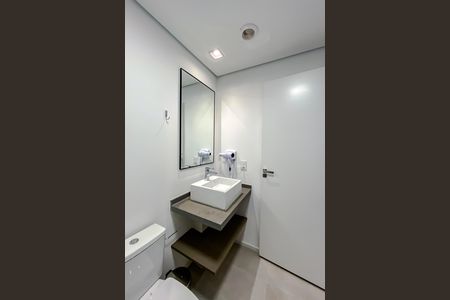 Studio à venda com 25m², 1 quarto e sem vaga Studio à venda com 25m², 1 quarto e sem vagaBanheiro