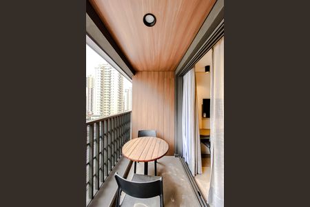 Studio à venda com 25m², 1 quarto e sem vaga Studio à venda com 25m², 1 quarto e sem vagaVaranda