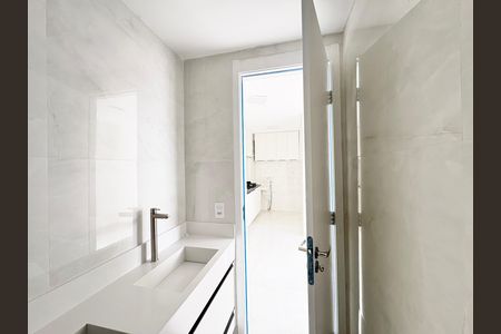 Apartamento para alugar com 34m², 2 quartos e sem vagaBanheiro