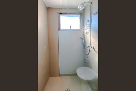 Banheiro de kitnet/studio para alugar com 2 quartos, 40m² em Pompeia, São Paulo