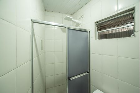 Banheiro de kitnet/studio para alugar com 1 quarto, 24m² em Vila Clementino, São Paulo