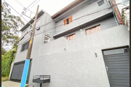 Fachada de casa para alugar com 2 quartos, 80m² em Vila Buenos Aires, São Paulo